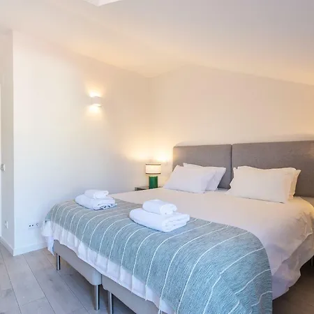 Tram 28 Duplex Lisboa