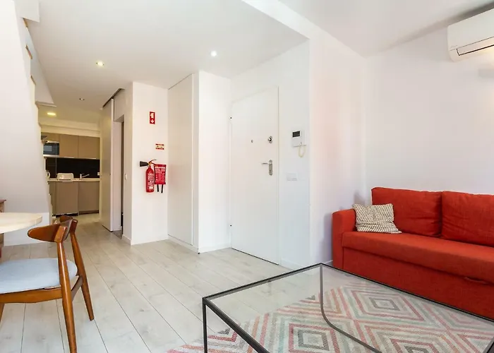 Tram 28 Duplex شقة *